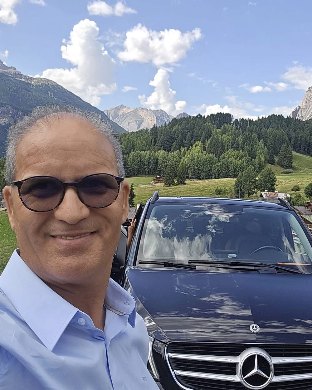 Ferjy, titolare e autista di Speedy Dolomiti Service